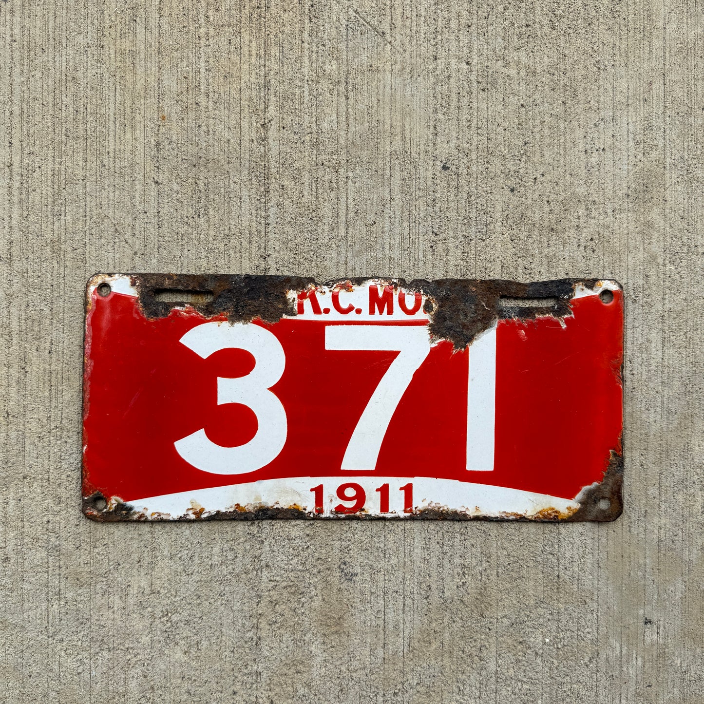 1911 Kansas City Missouri Porcelain License Plate 371 Early Auto Decor