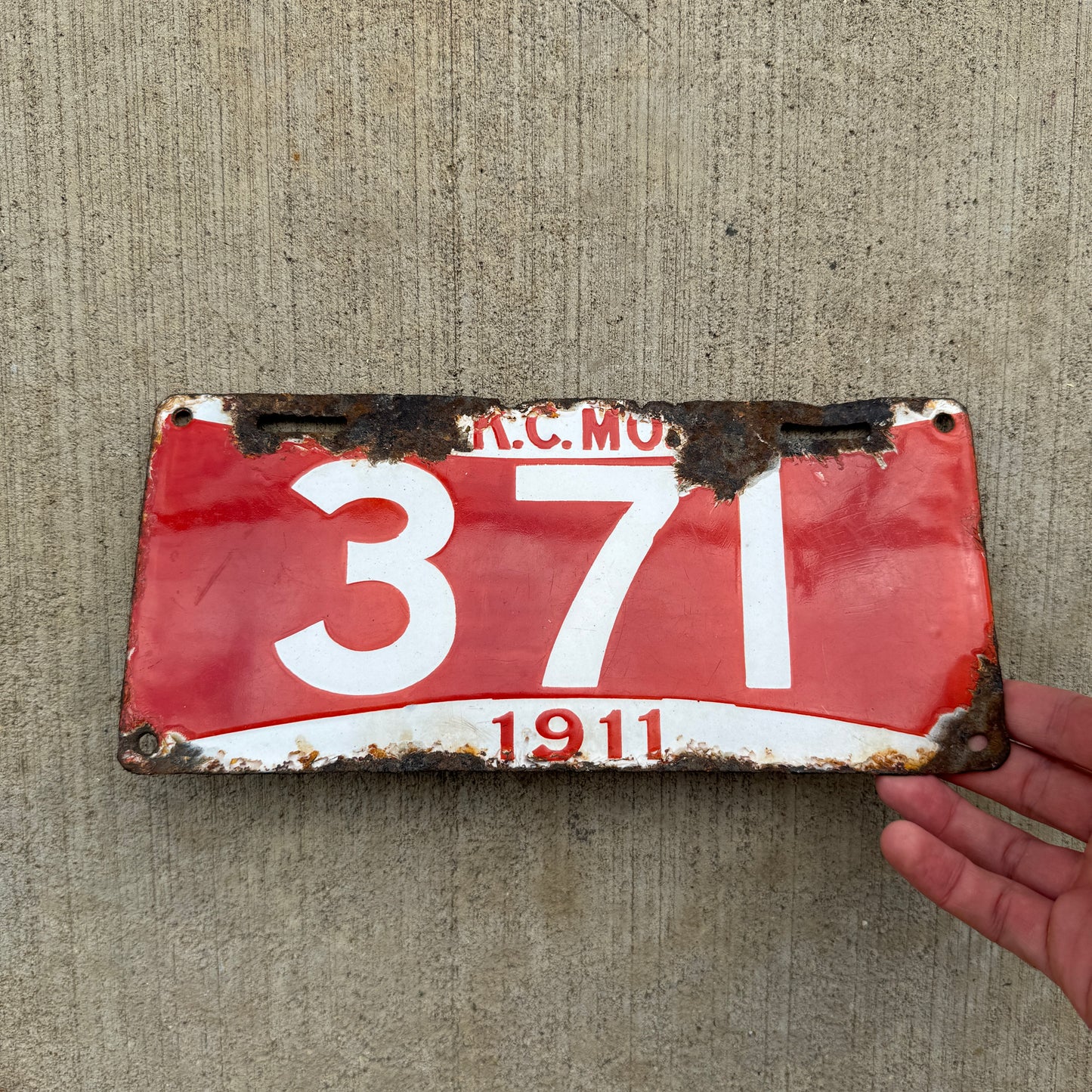 1911 Kansas City Missouri Porcelain License Plate 371 Early Auto Decor