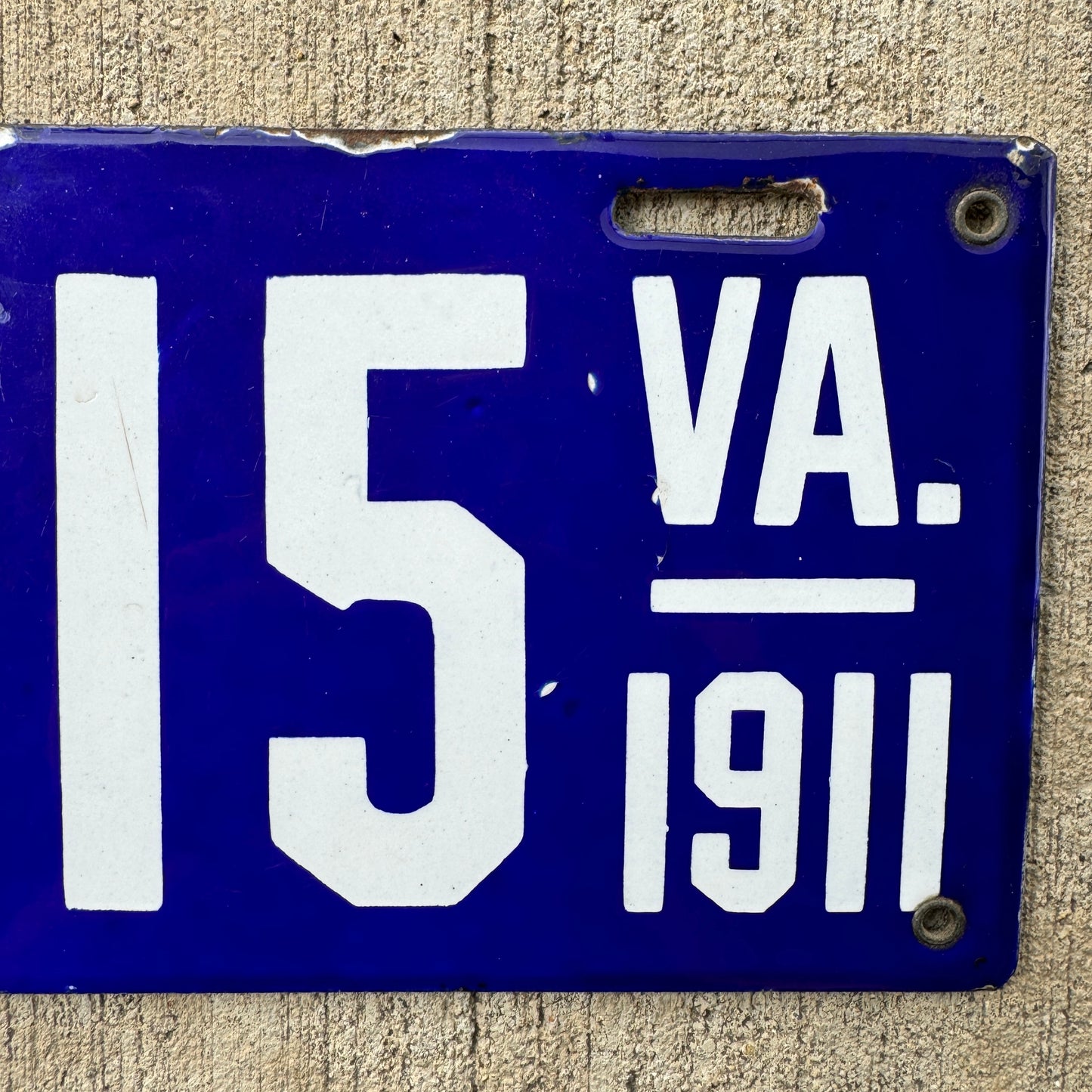 1911 Virginia Porcelain License Plate 2715 High Quality