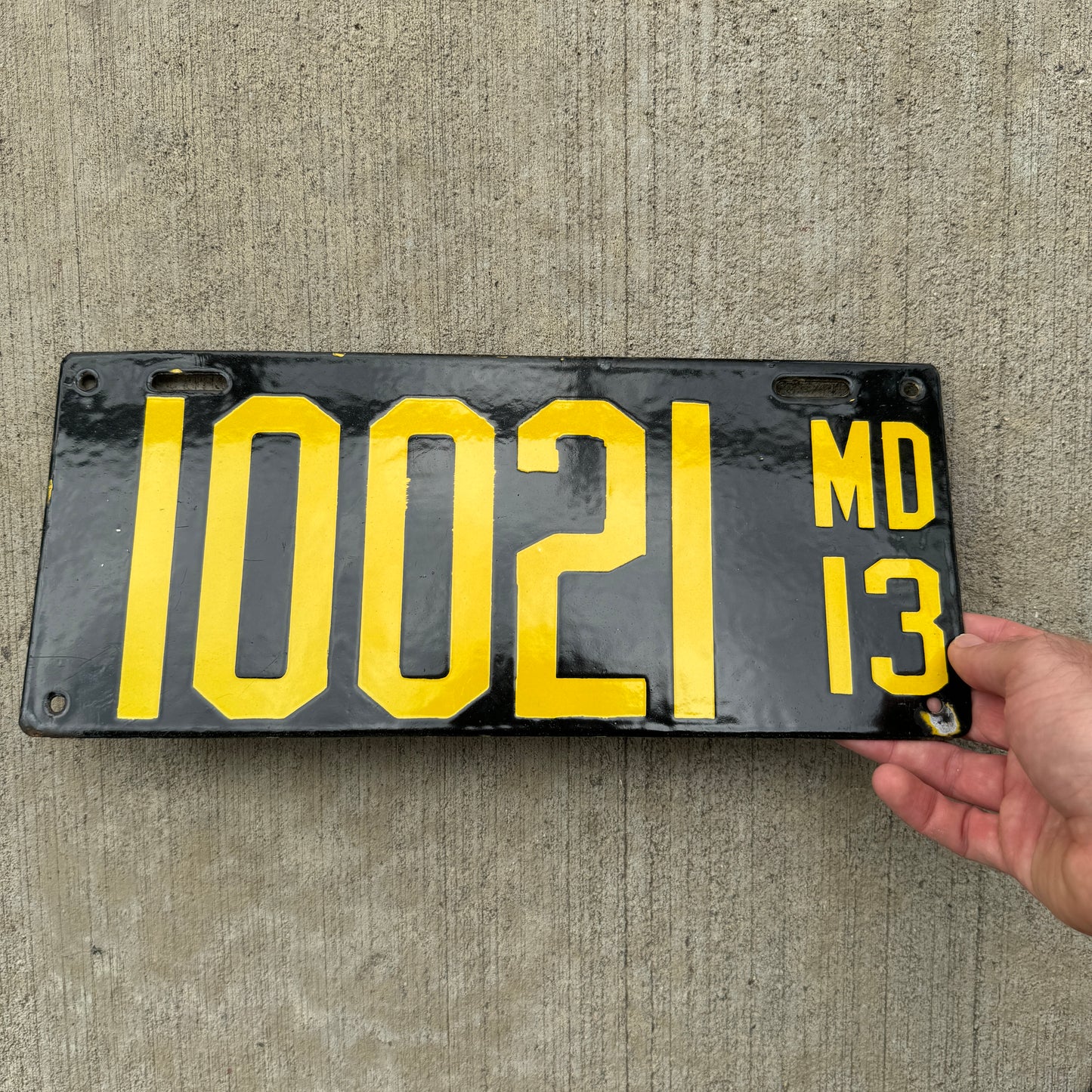 1913 Maryland Porcelain License Plate 10021 Early Automotive Decor