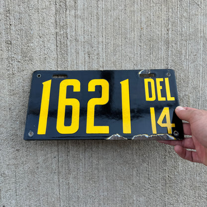 1914 Delaware Porcelain License Plate Original Condition Auto Garage 1621