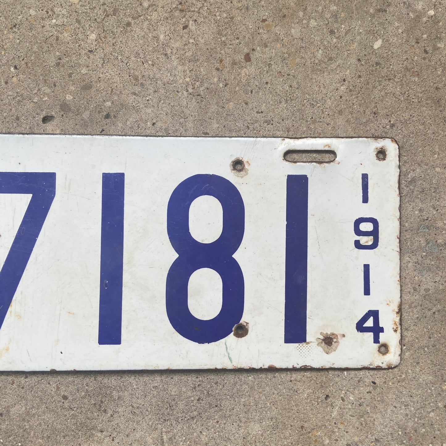 1914 Massachusetts Porcelain License Plate Vintage White Car Wall Decor