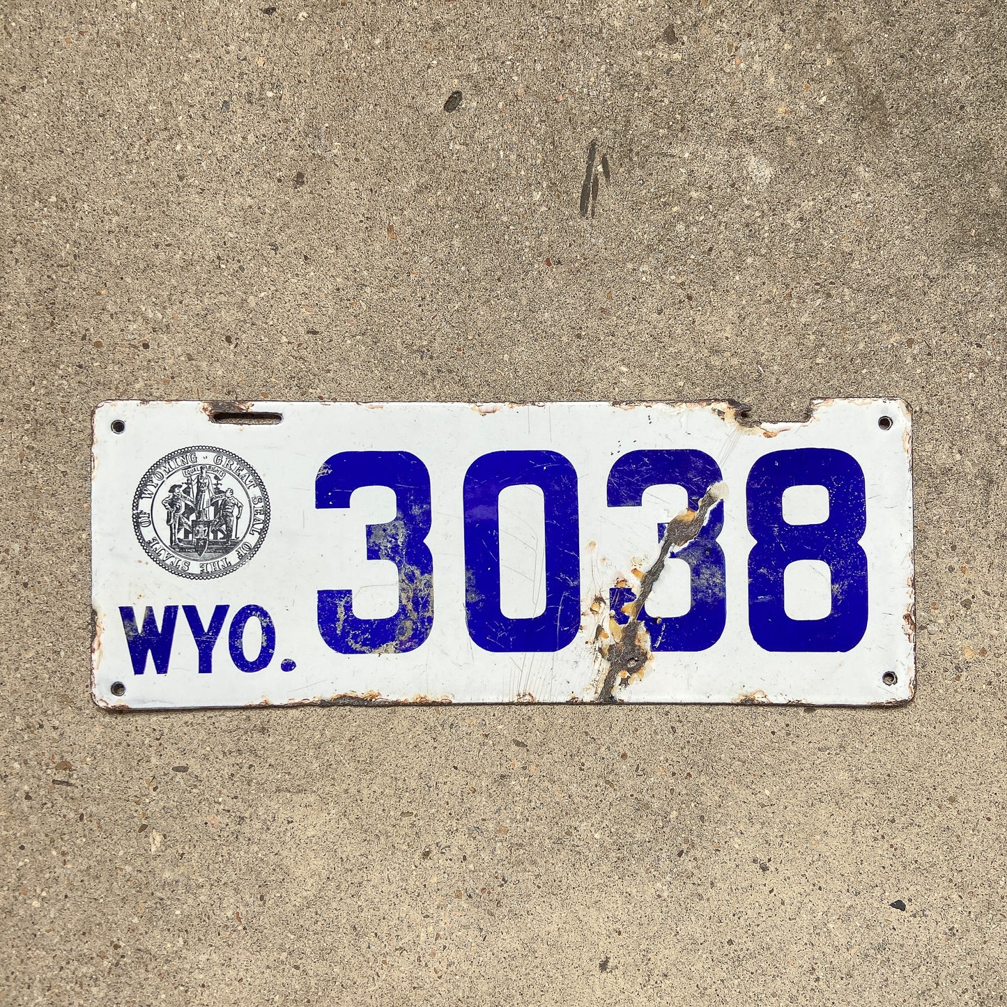 1916 Wyoming Porcelain License Plate 3038 White Blue Garage Decor