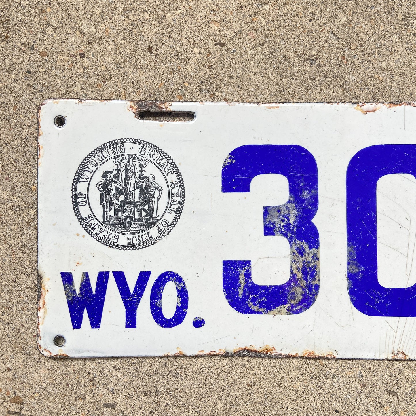 1916 Wyoming Porcelain License Plate 3038 White Blue Garage Decor