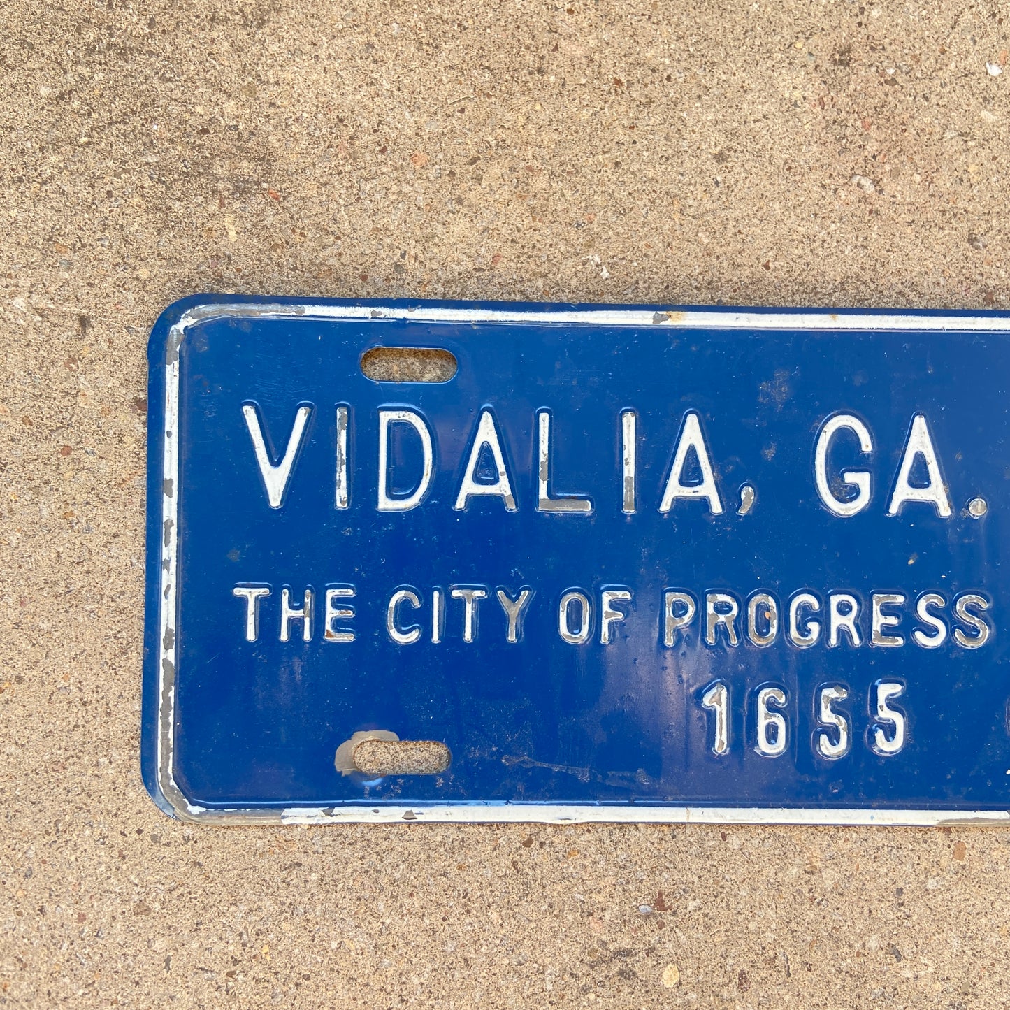 1960s Vidalia Georgia License Plate Topper Onion Kitchen Decor