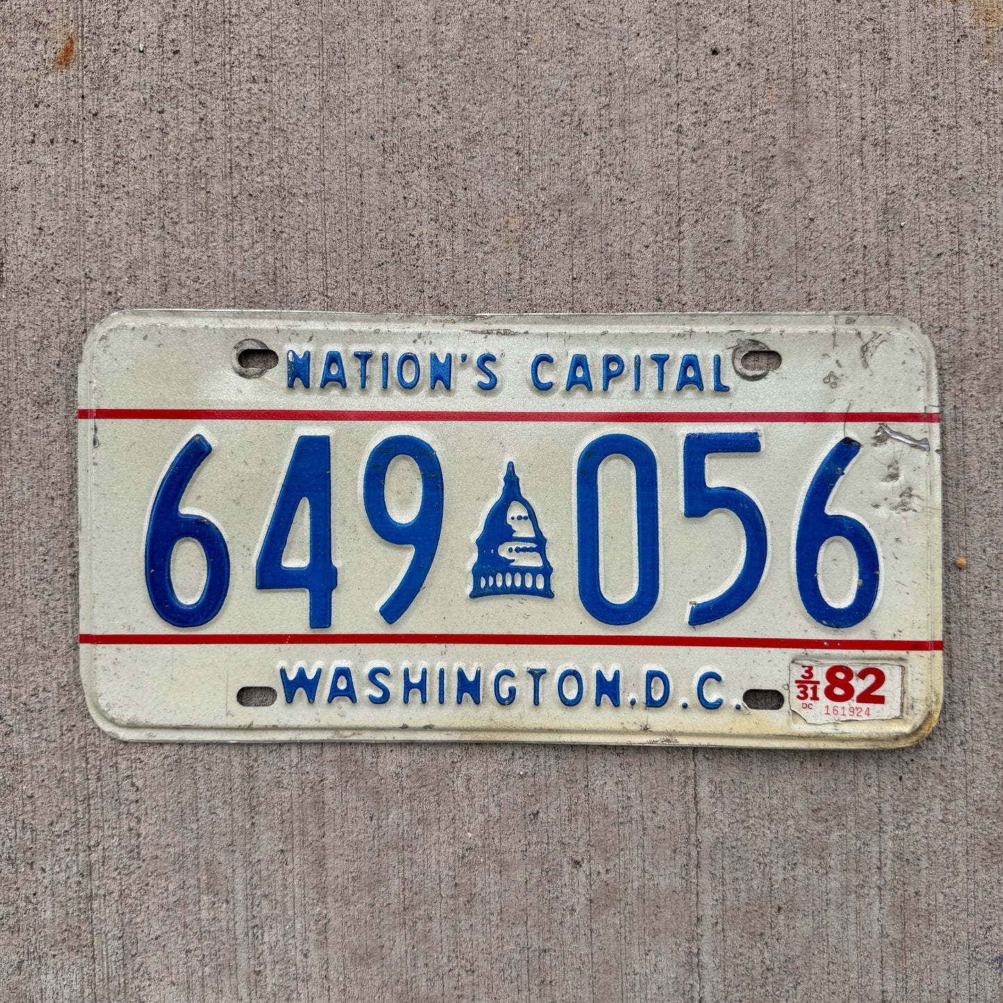 1976 Washington DC License Plate Bicentennial Capitol Graphic