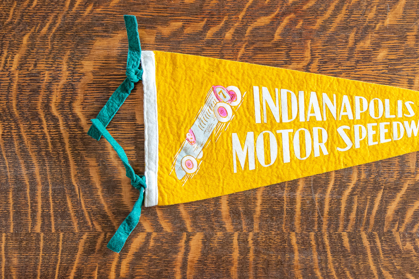 Early Indy 500 Felt Pennant Vintage Indianapolis Speedway Racing Collectible