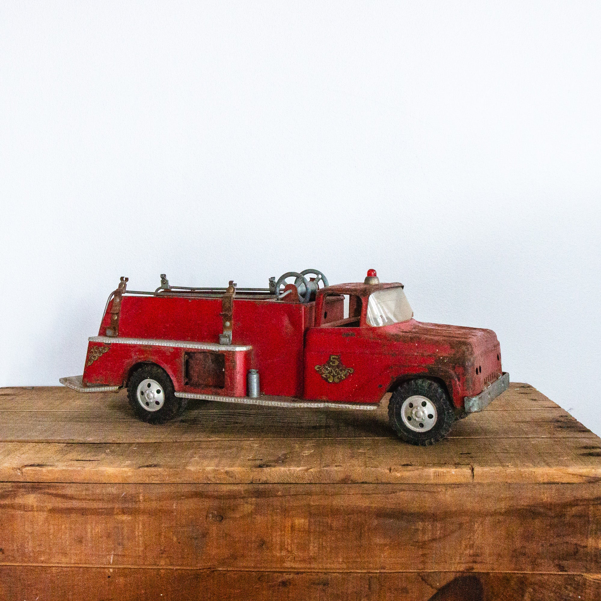 VINTAGE high quality TONKA FIRE TRUCK ENGINE #5