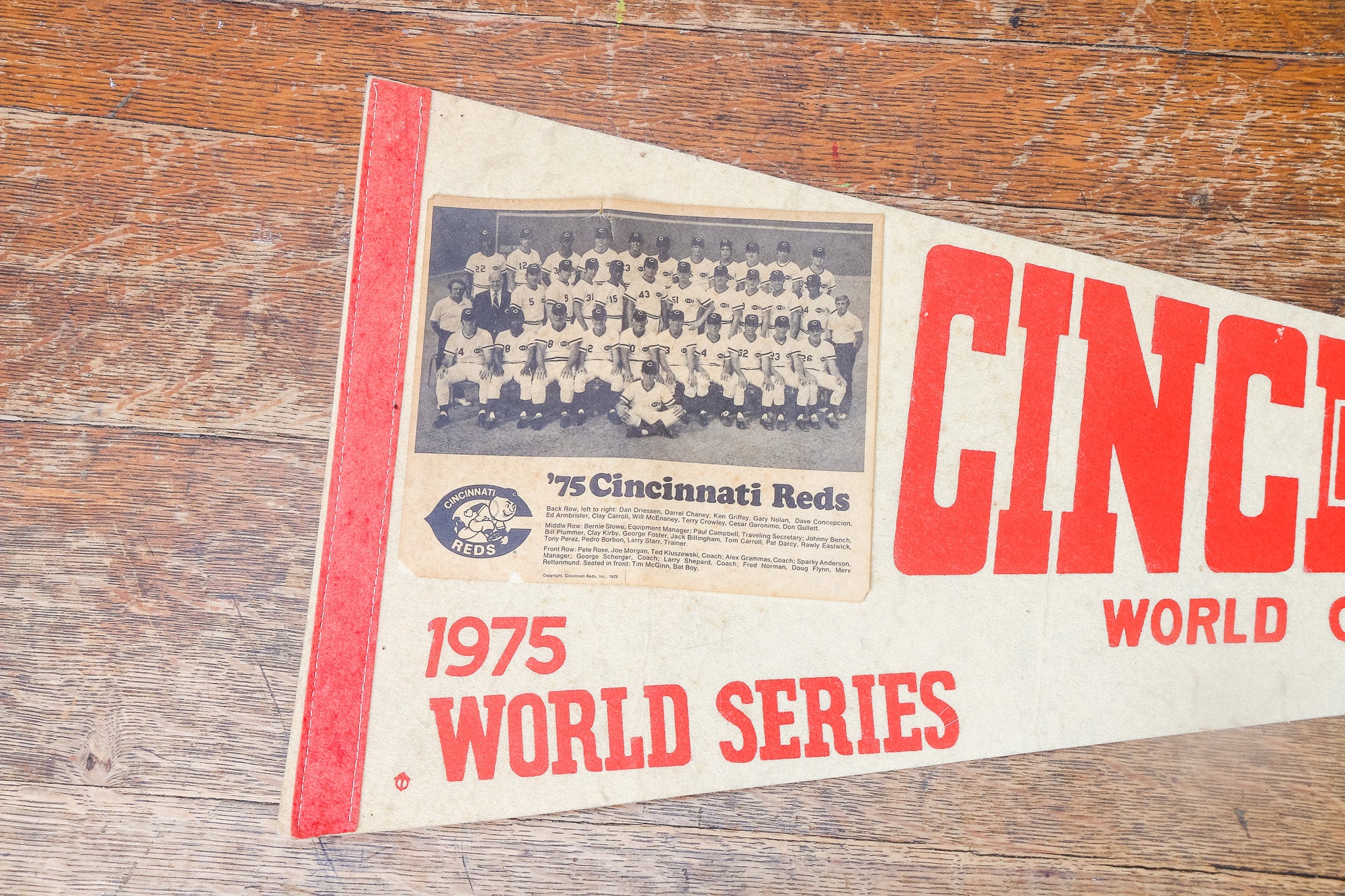 Cincinnati Reds 1975 World Series Champs Baseball Pennant MLB Felt Sports  Decor