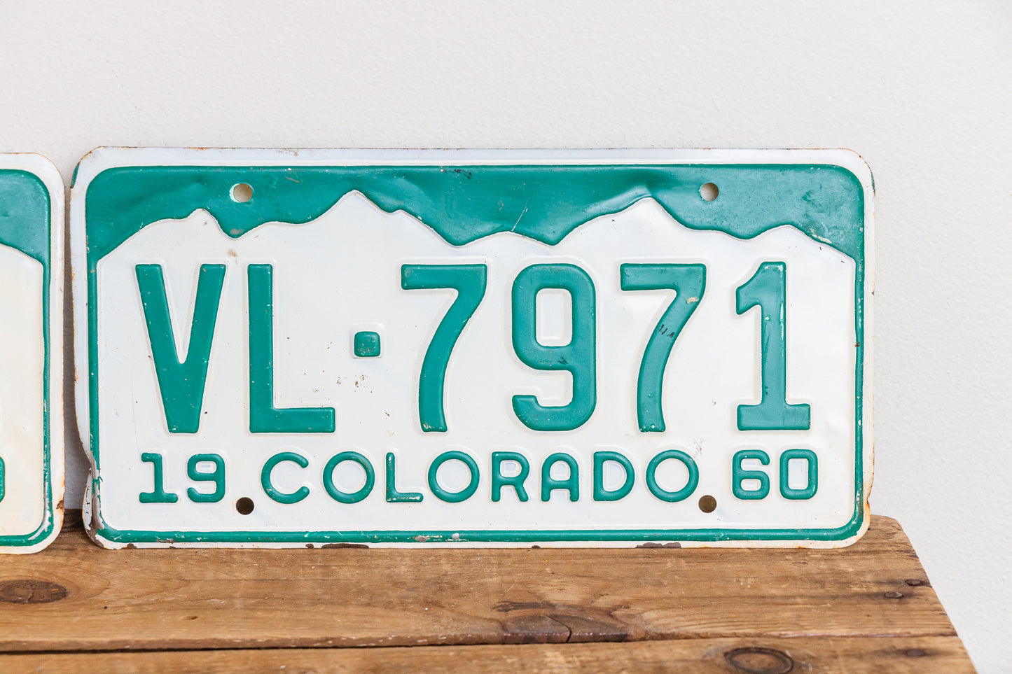 Colorado 1960 License Plate Pair Vintage White CO Wall Hanging Decor - Eagle's Eye Finds
