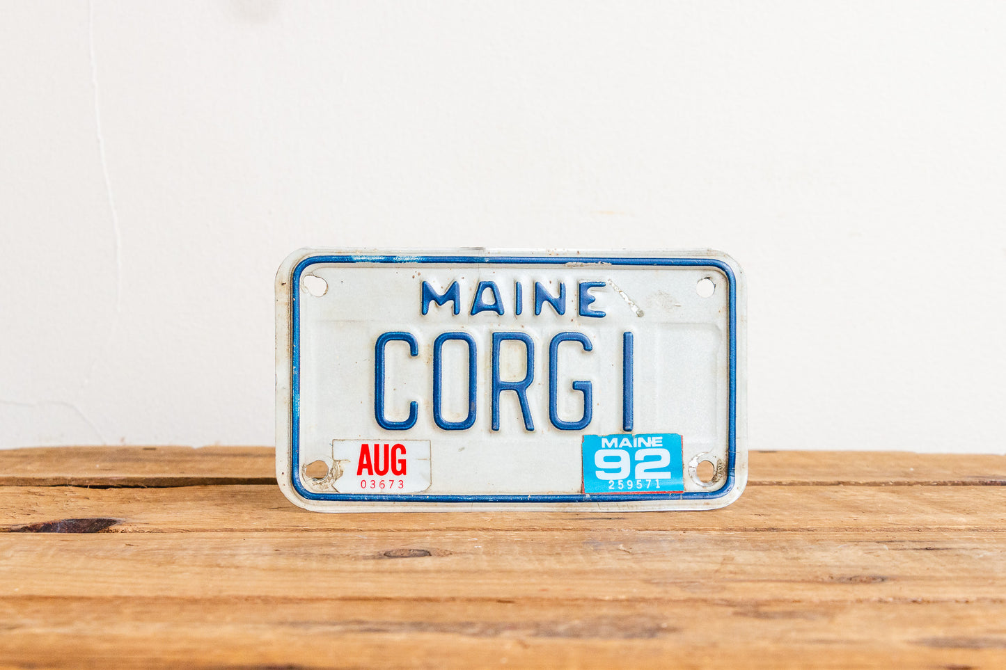 Corgi Maine Vanity Motorcycle License Plate Vintage Dog Wall Decor - Eagle's Eye Finds