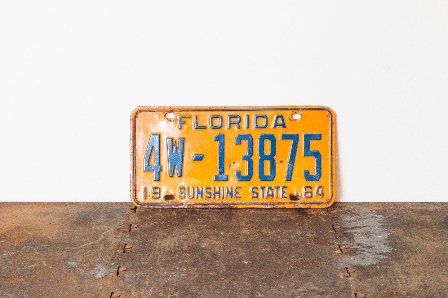 1964 Florida License Plate Orange Blue Vintage 4W-13875 DMV Clear YOM