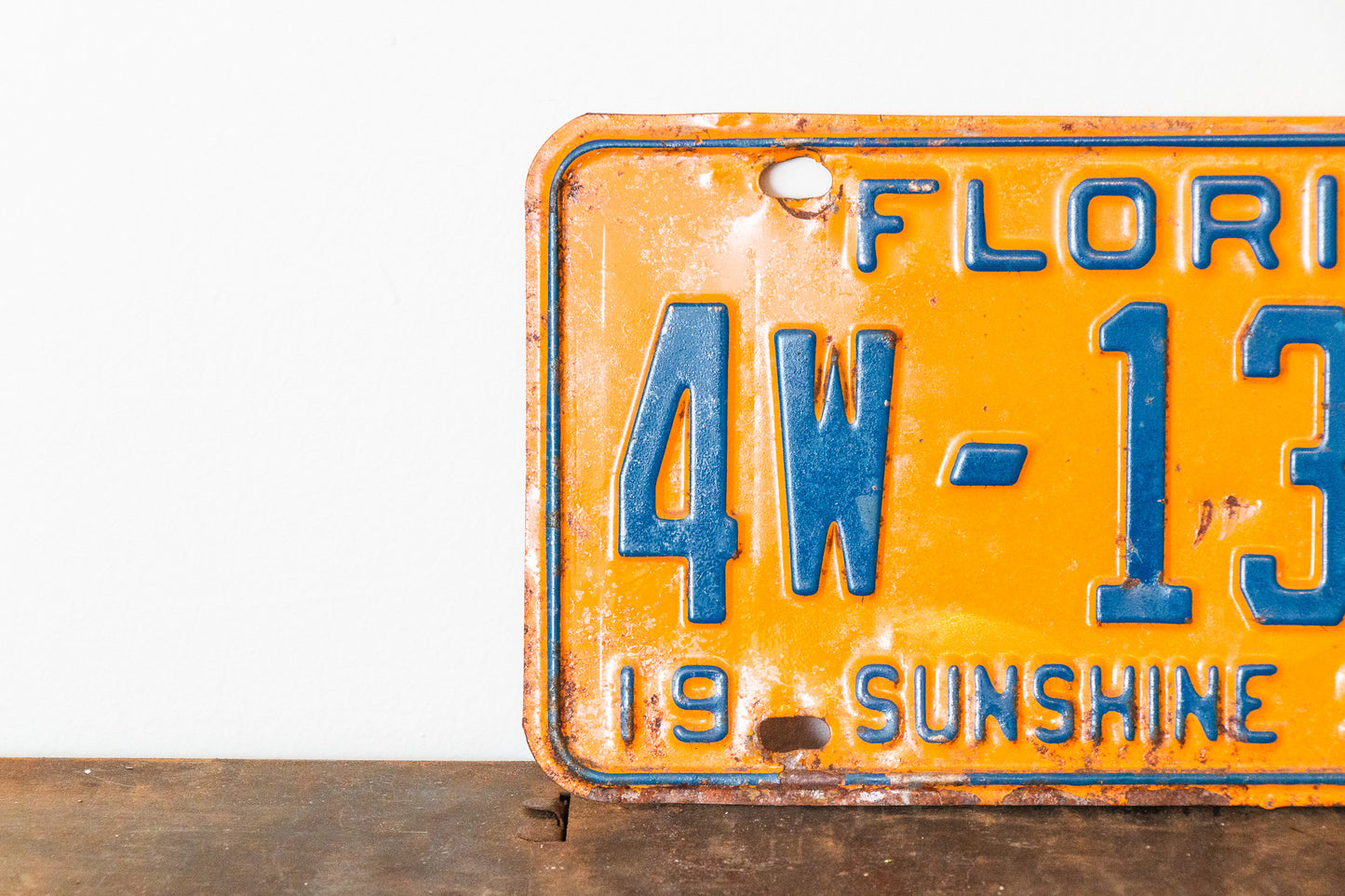 1964 Florida License Plate Orange Blue Vintage 4W-13875 DMV Clear YOM