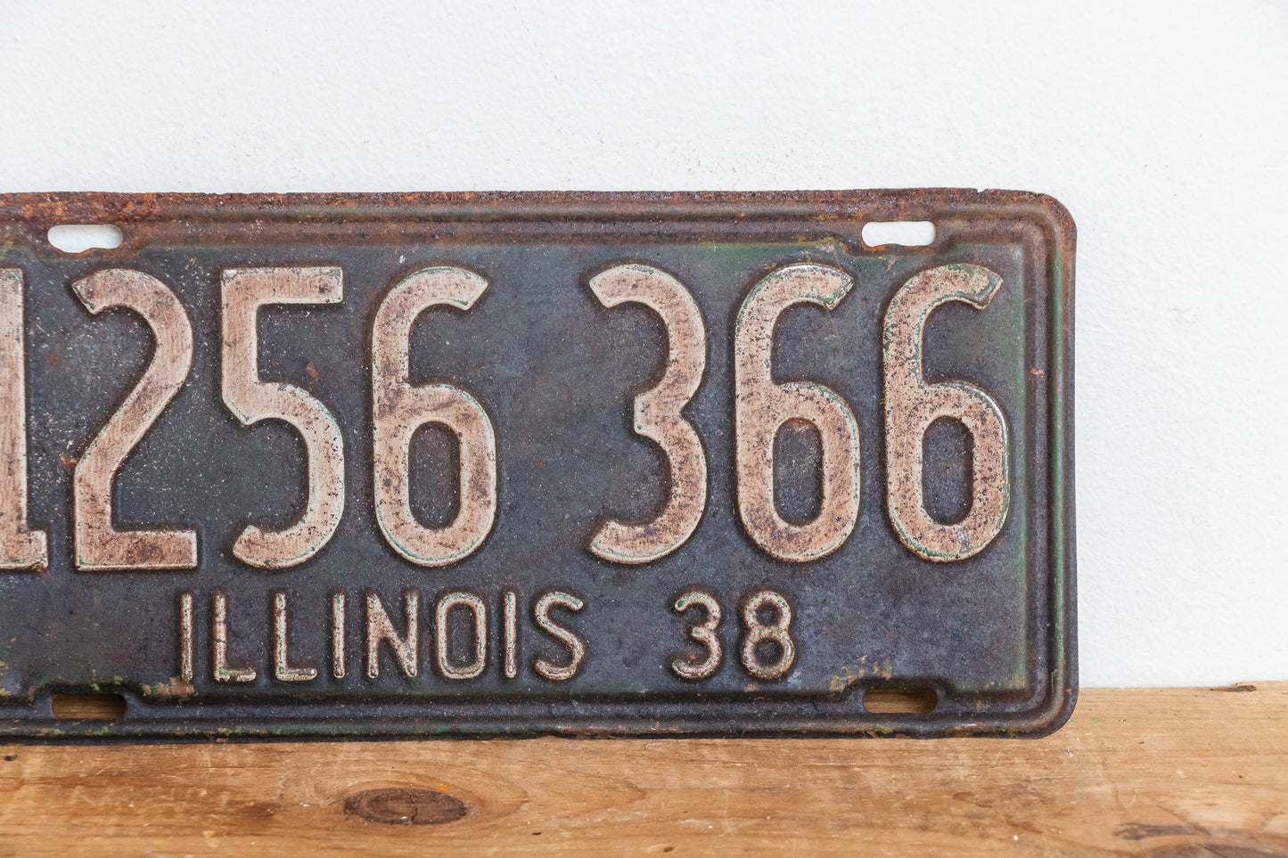 Illinois 1938 License Plate Vintage Black Wall Hanging Decor 1256-366 - Eagle's Eye Finds