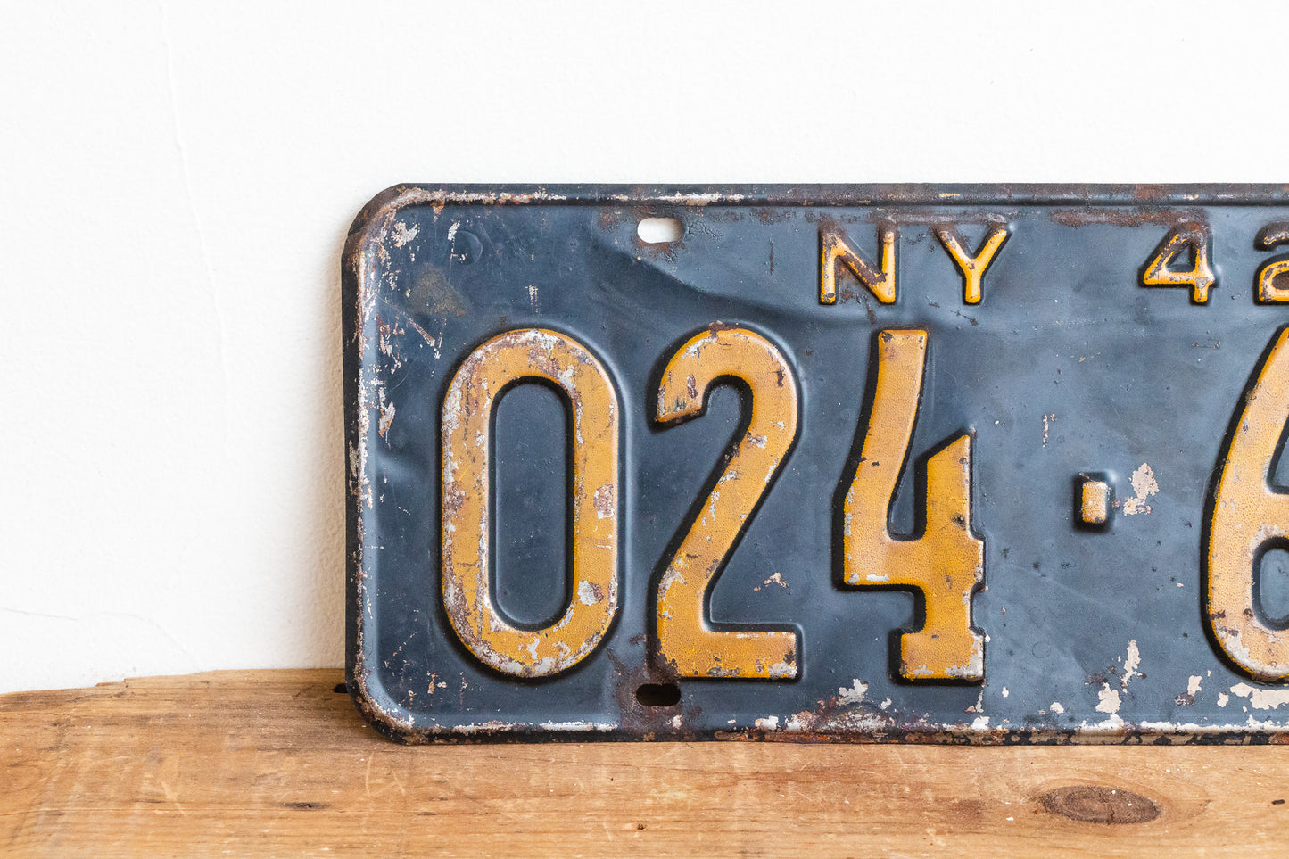 New York 1942 Vintage Omnibus Taxi License Plate - Eagle's Eye Finds