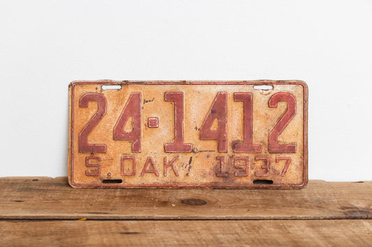 South Dakota 1937 Rusty License Plate Vintage Brown Wall Hanging Decor 24-1412 - Eagle's Eye Finds