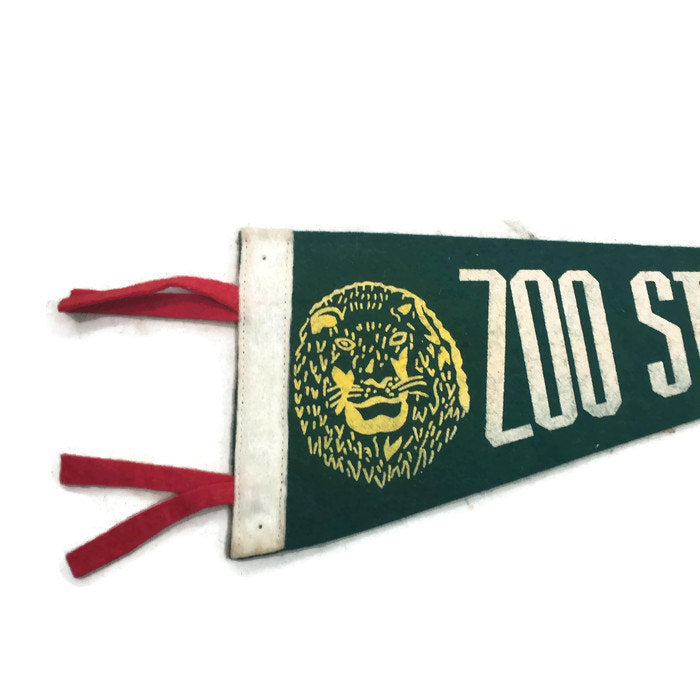 St. Felicien Zoo Quebec Green Felt Pennant - Eagle's Eye Finds