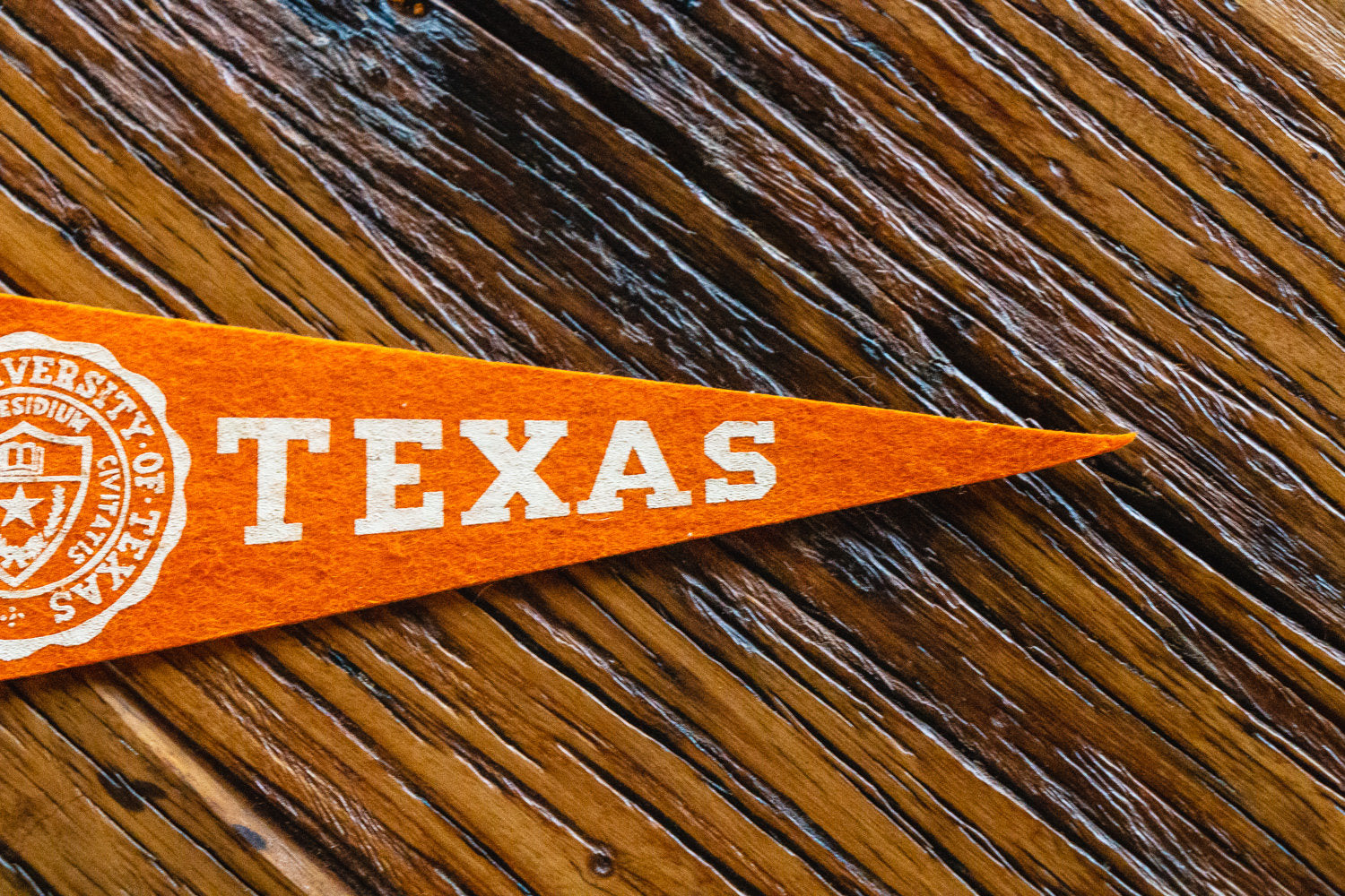 University of Texas Longhorns Vintage Pennant buy Cloth Felt Old English Austin NCAA