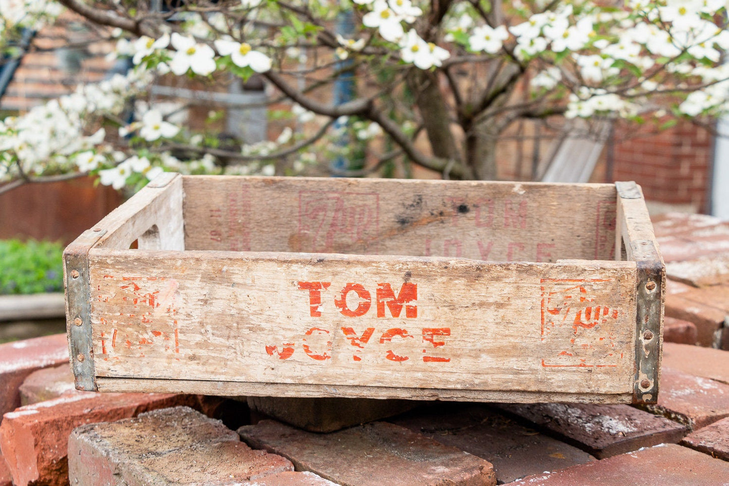 Tom Joyce 7up Soda Crate Vintage Wood Pop Box - Eagle's Eye Finds