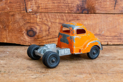 Hubley Stake Truck 500 Series Vintage Orange Toy Flatbed Stake Trailer Truck - Eagle's Eye Finds