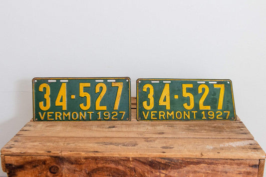 Vermont 1927 License Plate Pair Vintage Wall Hanging Decor - Eagle's Eye Finds