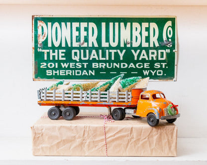 Hubley Stake Truck 500 Series Vintage Orange Toy Flatbed Stake Trailer Truck - Eagle's Eye Finds