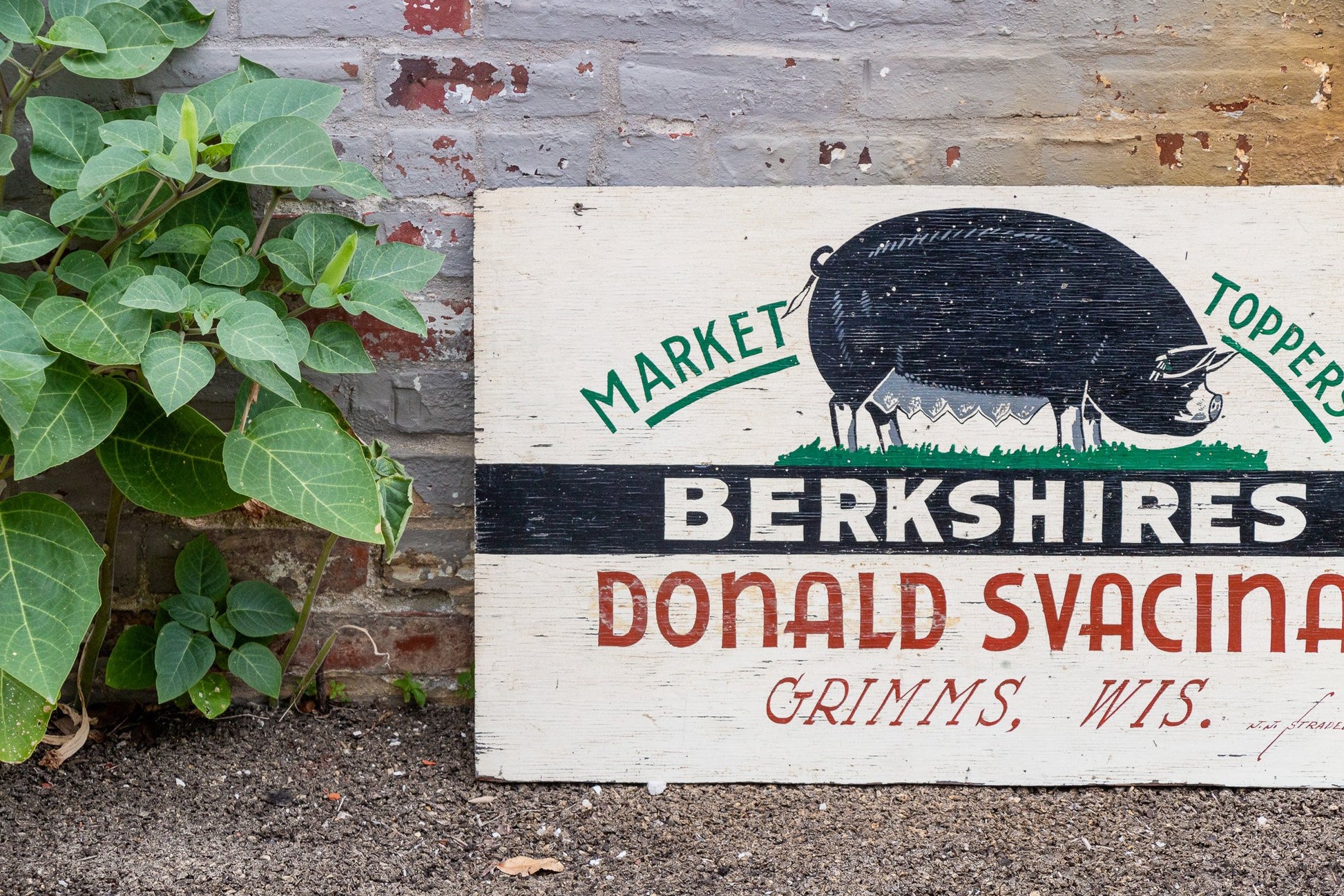 Berkshire Pig Sign Vintage Painted Wood Farm Sign - Eagle's Eye Finds